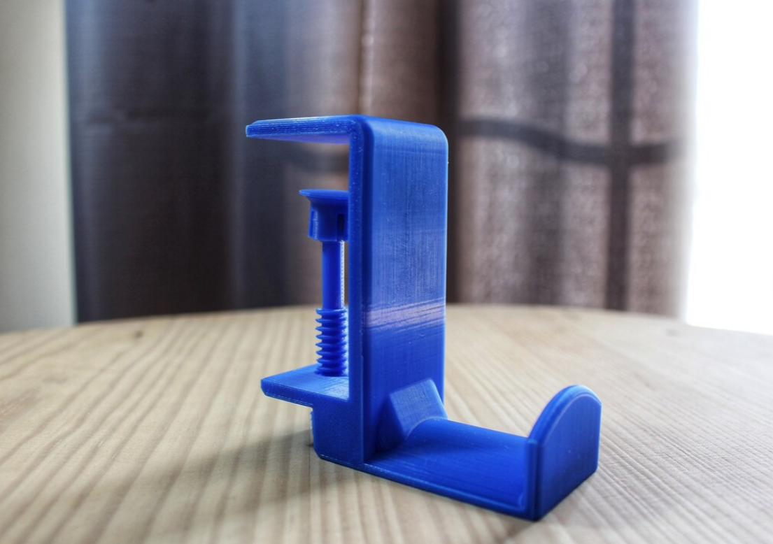 Front View of our 3d printed headset stand